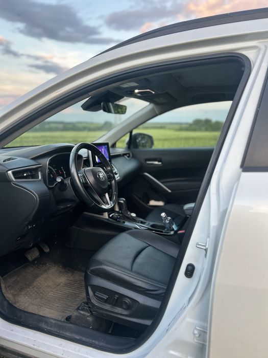 Toyota Corolla Cross XLE AWD 2023г.