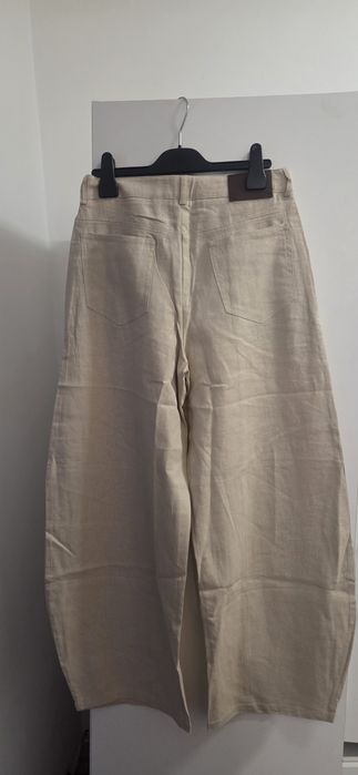 Pantaloni.Zara model baloon,material in ,marimea Xs,noi cu eticheta