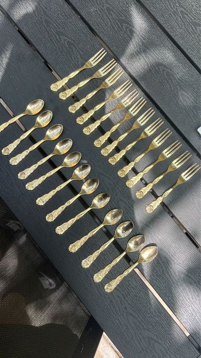 Linguri,furculite aur