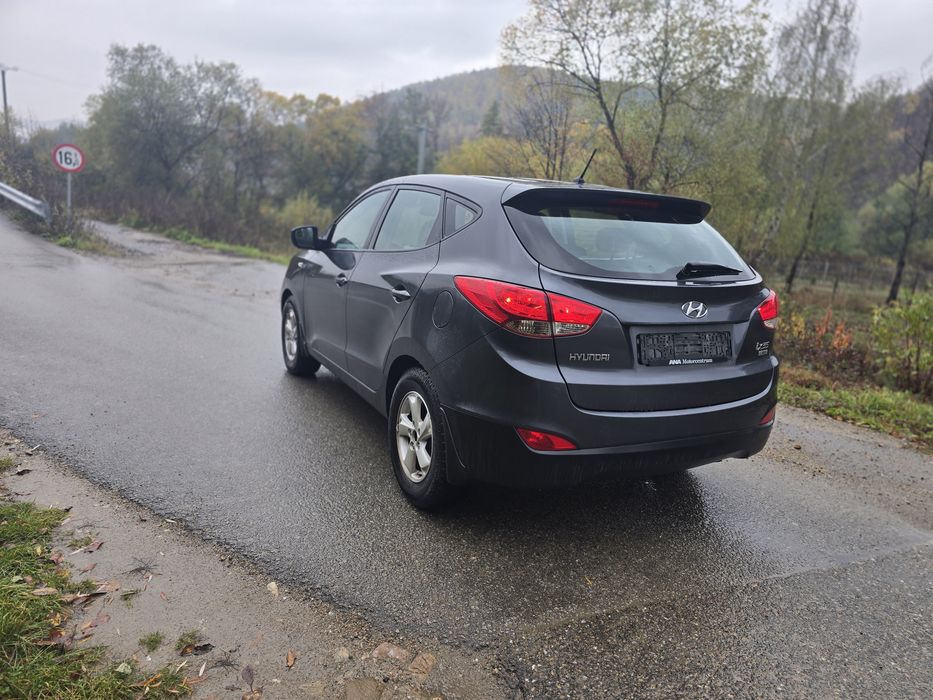 HYUNDAI ix35 2010 — imagine 4