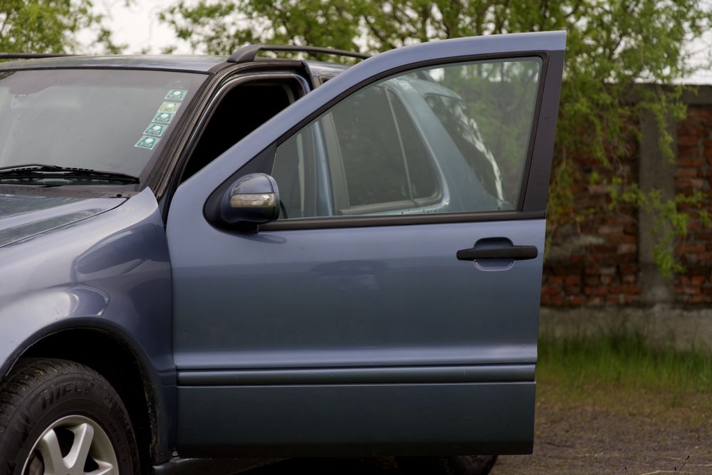 Ușa stânga dreapta fata spate Mercedes ML W163 impecabila fara rugina injector pompa înaltă pompa apa pompa vacuum pompa servo rampa injecție turbo