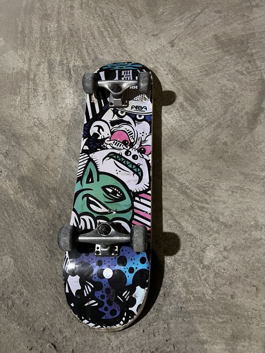 Продам скейтборд Area