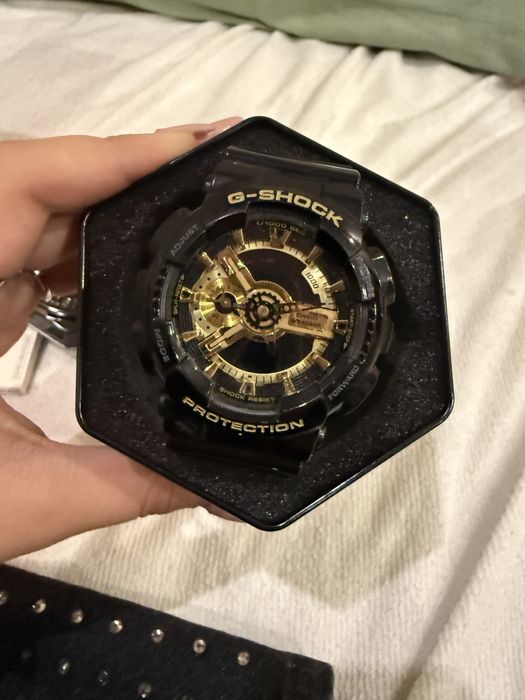 Часовник G-shock
