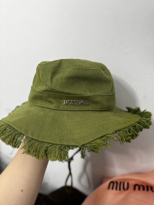 Шапка Jaquemus- висок клас