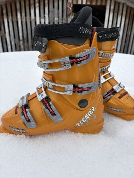 Schiuri Dynastar Cross Team 150 cm si clapari techica marime 40