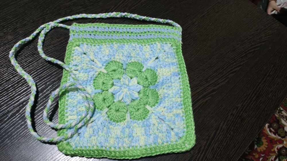 Продам сумочки ручной роботы