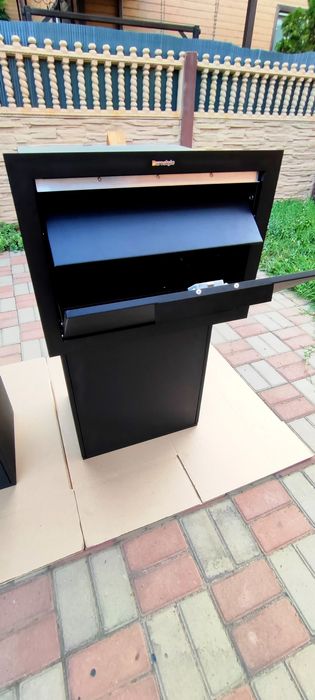 Продается бокс для посылок (parcel box)