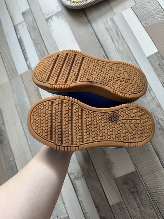Adidasi marime 30 1/2