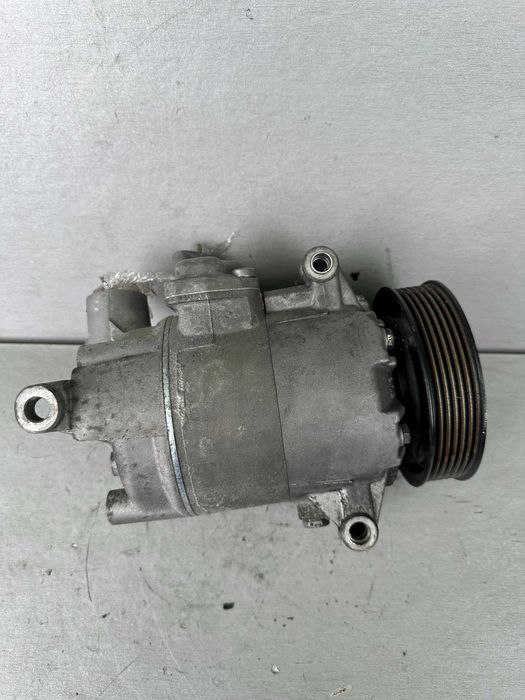 Compresor Clima Seat Leon 1.6 TDI 5N0820803A an 2008 - 2020 VW Tiguan