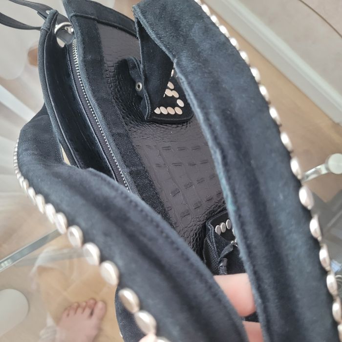 Vând geanta piele naturala întoarsă