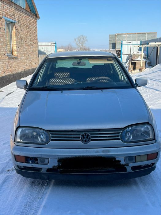 Продам машину Volkswagen Golf