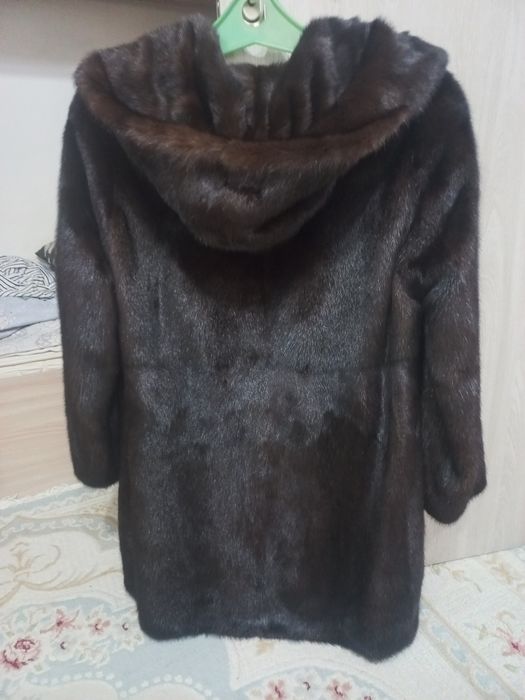 Продаю шубу норковую