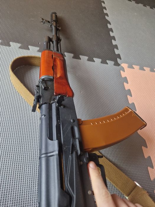 Еърсофт реплика АК-74