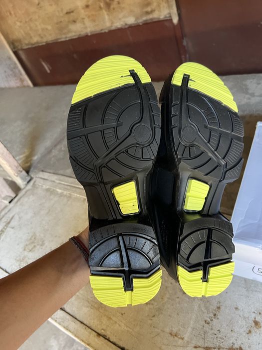Vand pantofi protectie Uvex marimea 43 cu sistem BOA