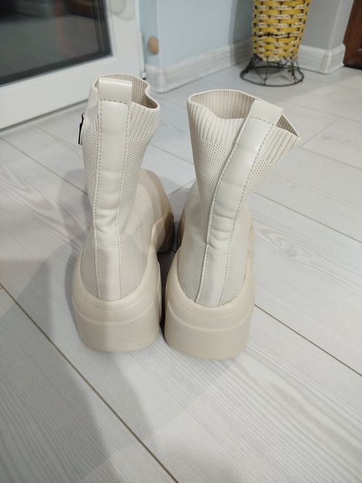 Боти на платформа