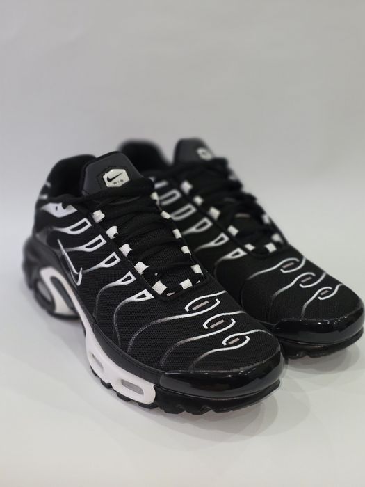 Nike TN black/white