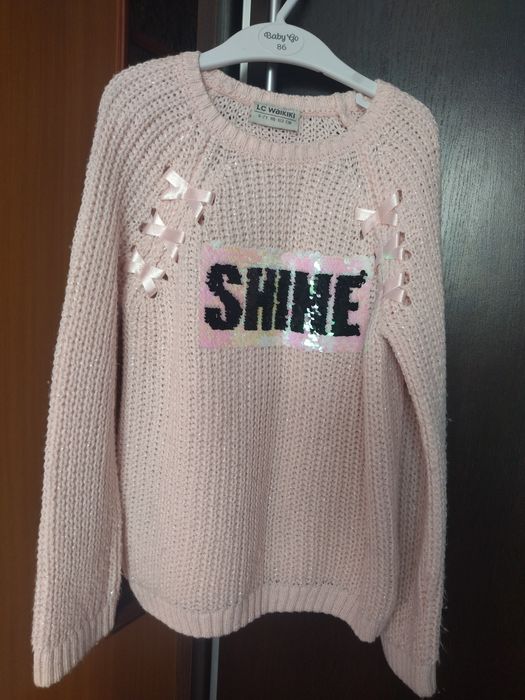 Продам  на девочку 7-8 лет