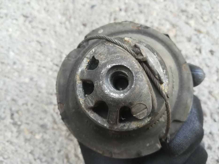 Тампон двигател Volvo V70 S60 Волво В70 С60