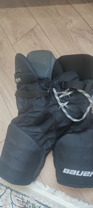 Профессиональные коньки ССМ и полупрофессиональные шорты