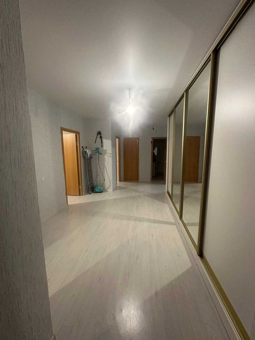 продам 3-х комнатную квартиру