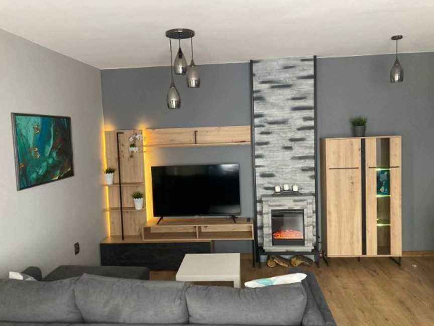 Тристаен ап. под наем в кв. Кръстова вада