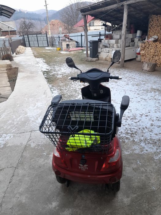 De vanzare: motociclu volta