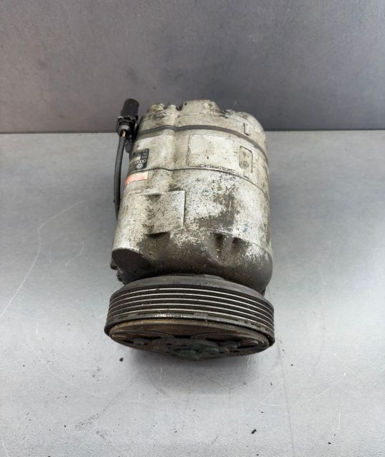 Compresor AC 1J0 820 803 G Volkswagen VW Golf a 4-a generatie