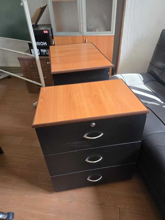 Офисная мебель срочно продам