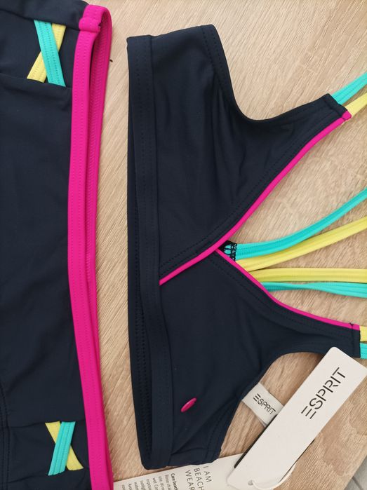 Esprit 7-9год 128-134см бански