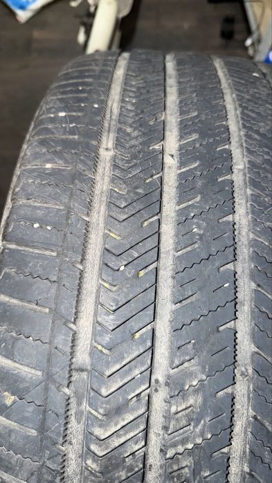 Brigestone Alenza 275/45 r20