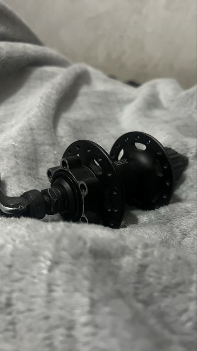 Продам втулку для велосипеда shimano deore xt