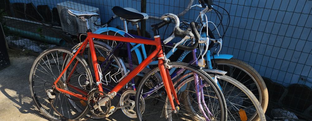 Bicicleta trei buc la pachet