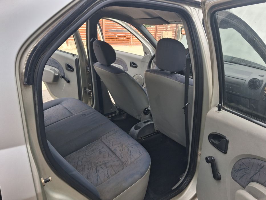 Se vinde dacia logan 14 mpi