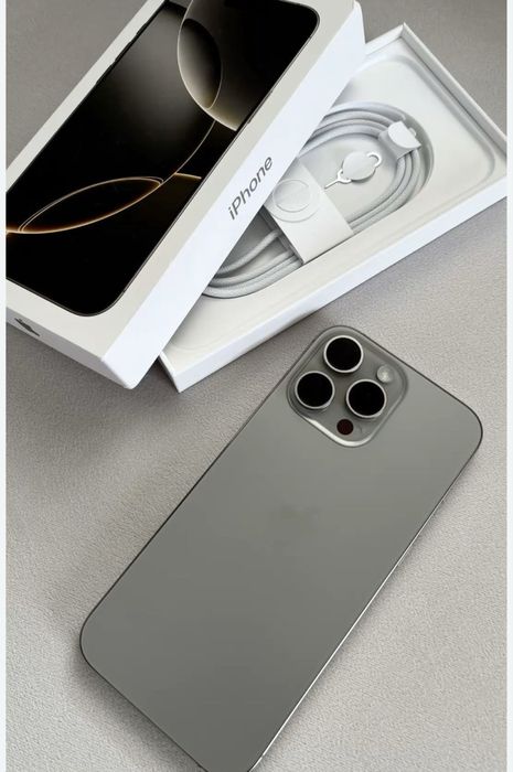 Iphone 16 Pro max Silver