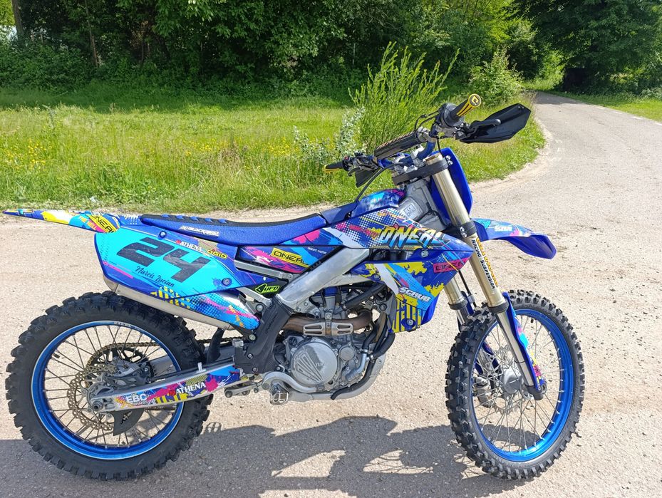 Yamaha yz250f moto