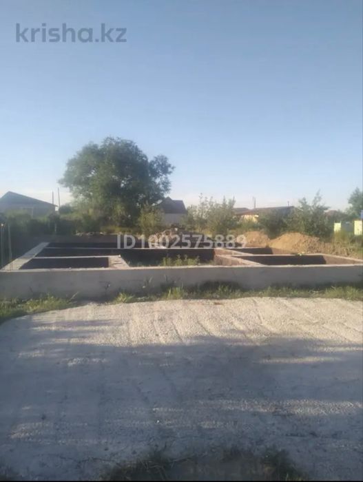 Жер сатылады.