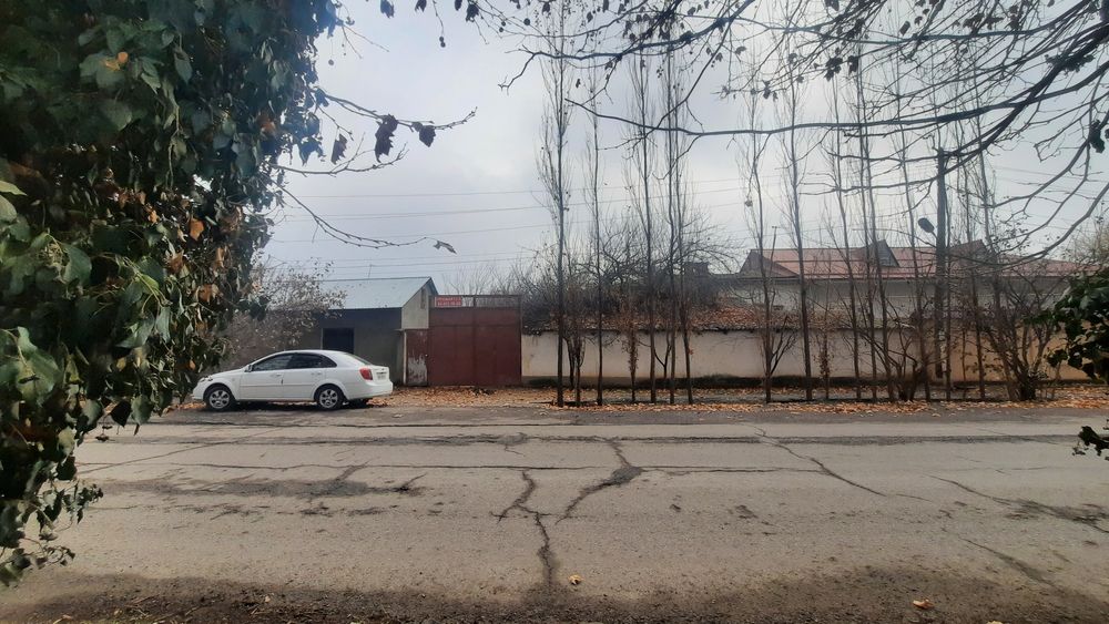 Uy sotiladi 4 sotih Qibrayda