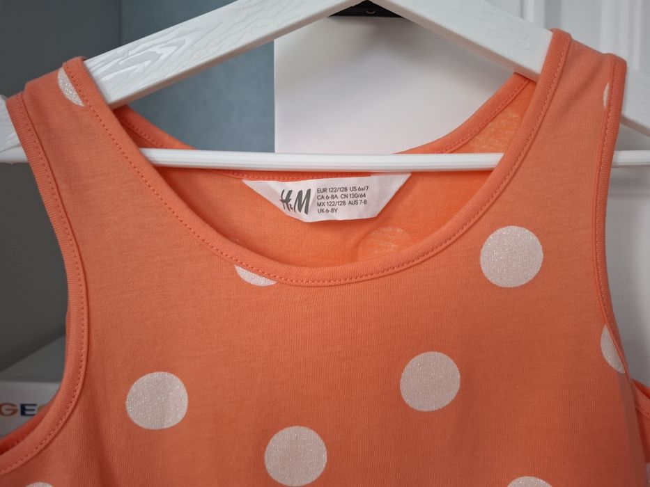 Платье для девочек от бренда H&M 122-128 раз.