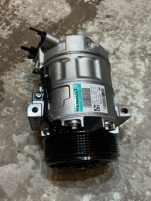 Compresor AC RENAULT cod piesă: 92600 0373R-A