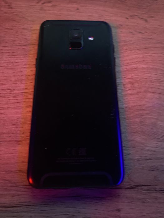 Samsung a6 3/32 гб