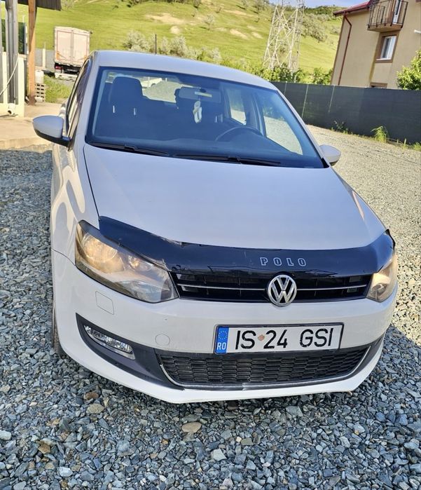VOLKSWAGEN Polo 2013