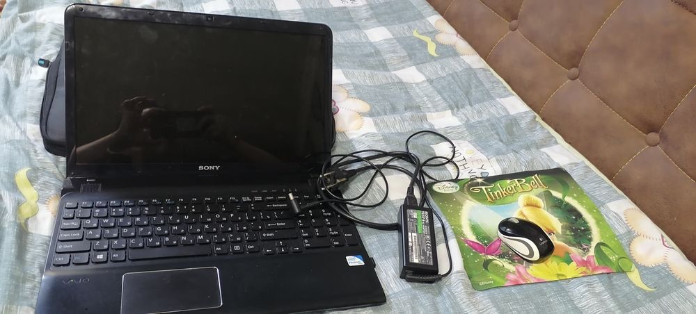 Прадаетса ноутбук хароший