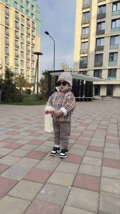 Деткая куртка демисезонная