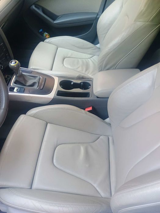 Продавам Ауди а4 б8