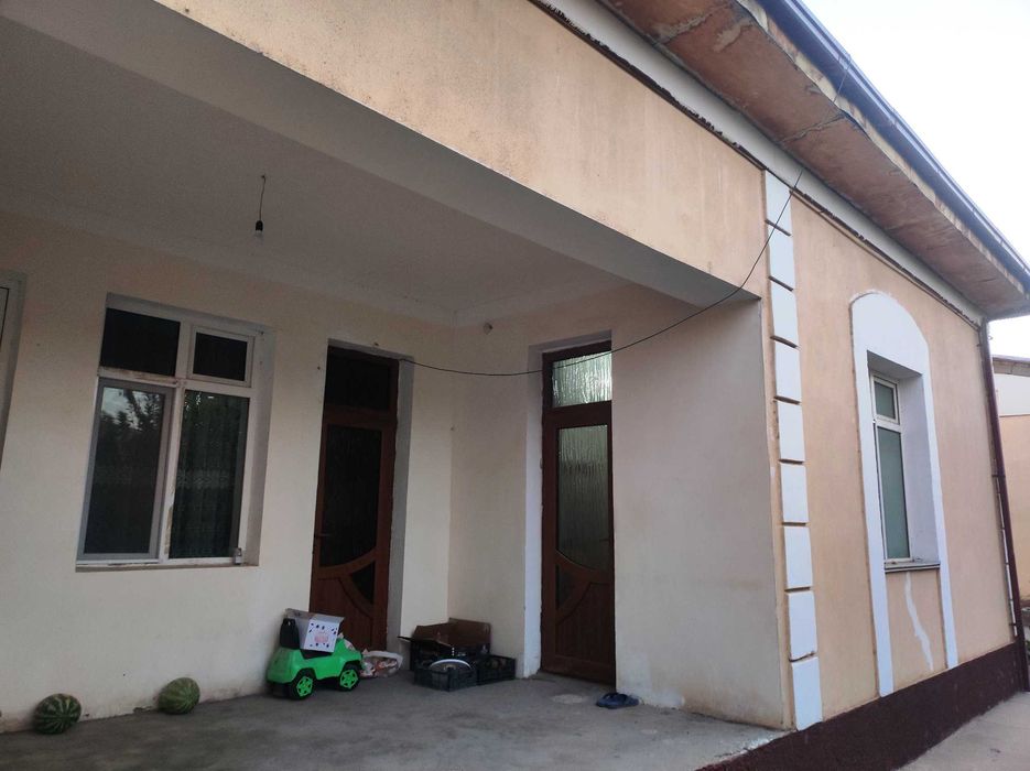 Коттедж сотилади!