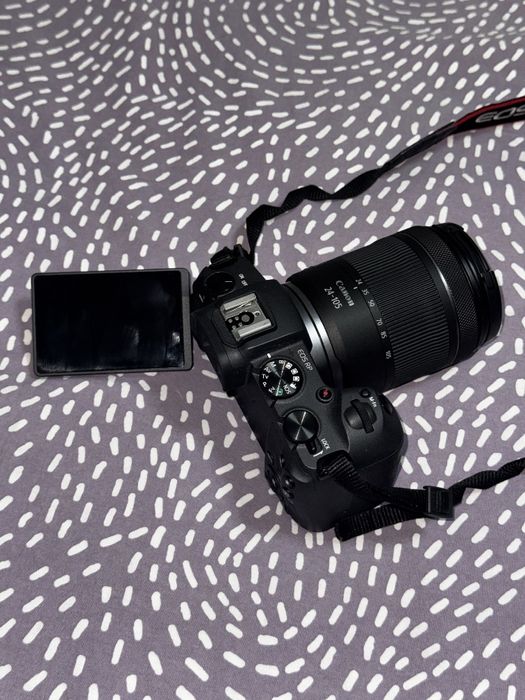 Камера  Canon Rp