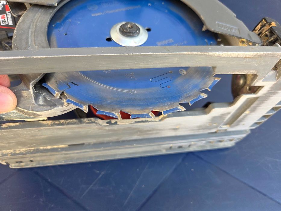 Ръчен Акумулаторен Циркуляр Milwaukee M18 FUEL (M18 FCSG66) + Батерия