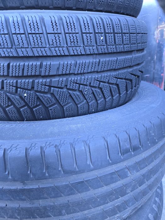 2бр. 215 45 17 Hankook зимни.