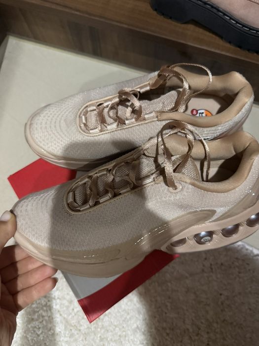 Nike дамски маратонки НОВИ