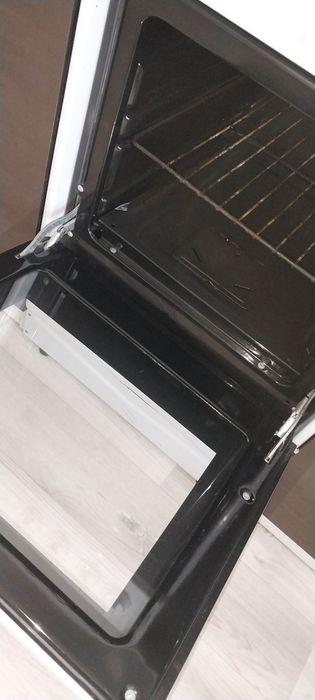 Кухнни гарнитур и газовка